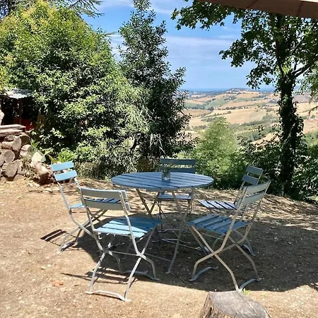 Holiday home Casa Rustica-romantica Mombaroccio