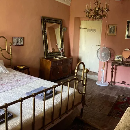 Casa Rustica-romantica Holiday home Mombaroccio