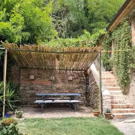 Casa Rustica-romantica * Mombaroccio